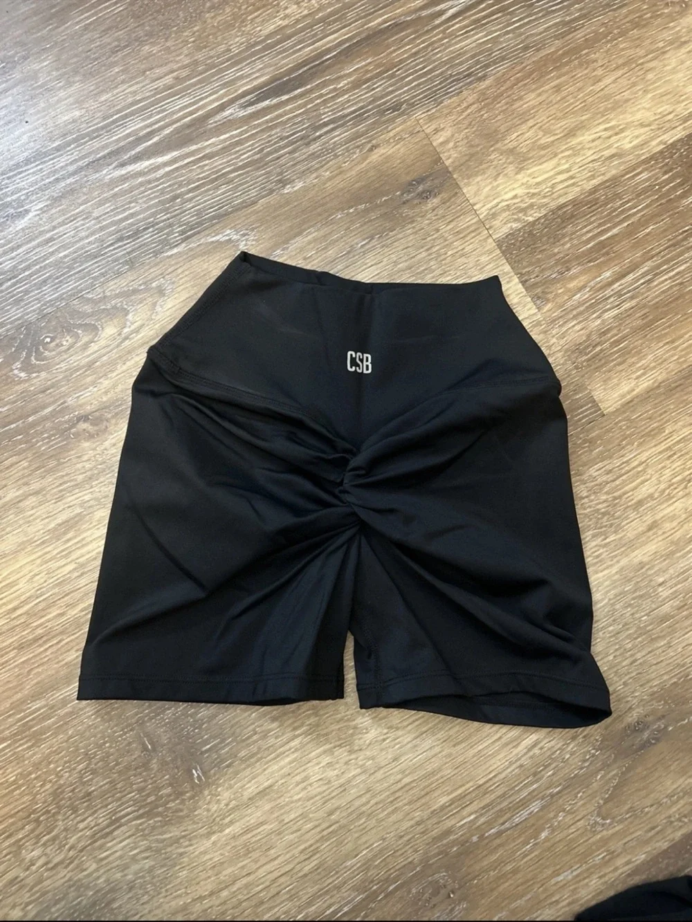 SOLD CSB Form Freedom Scrunch Shorts Womens M Black 4 Inch Gym Bike Activewear